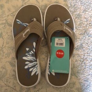 Clark’s flip flops NWT never worn